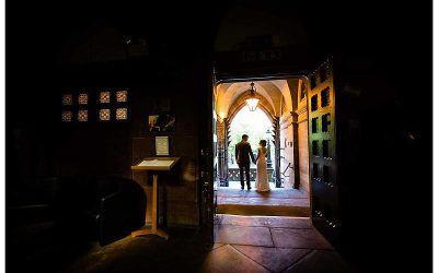 INTIMATE CHESTER TOWN HALL WEDDING – AMY + GARETH